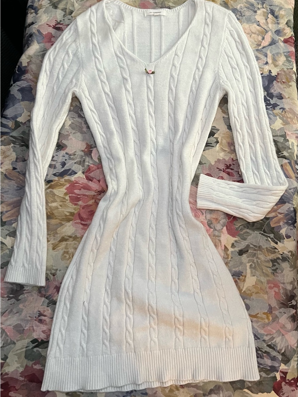 Classic Cable Knit V-Neck Long Sleeve Dress - White